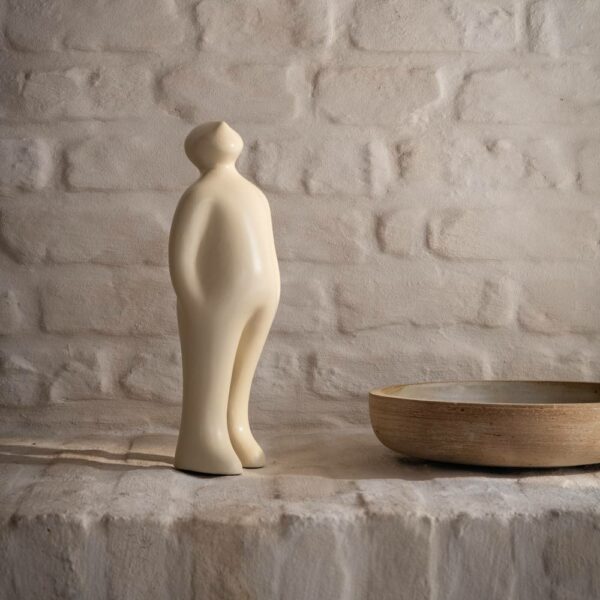 Αγαλματίδιο Visitor Plus - Μπεζ, 28x21xH75